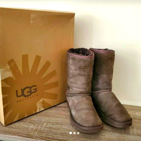 Boots - Picture 1 of 3